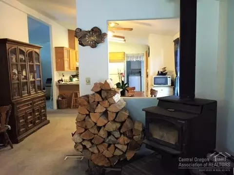 19480 Comanche Ln, Bend, OR 97702 photo 6