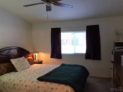 19480 Comanche Ln, Bend, OR 97702 photo 12