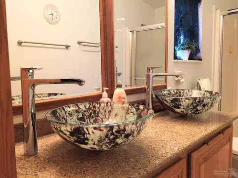 19480 Comanche Ln, Bend, OR 97702 photo 13