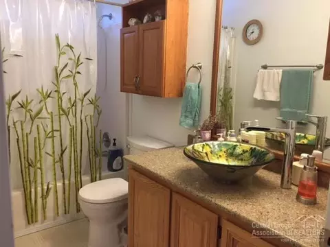 19480 Comanche Ln, Bend, OR 97702 photo 10