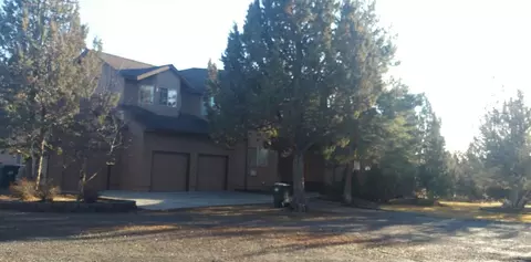 22855 Mcgrath Rd, Bend, OR 97701 photo 3