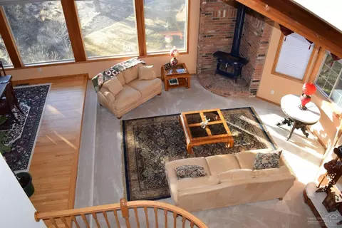 22855 Mcgrath Rd, Bend, OR 97701 photo 5