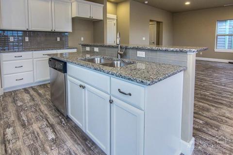 21335 NE Brooklyn Pl, Bend, OR 97701 photo 11