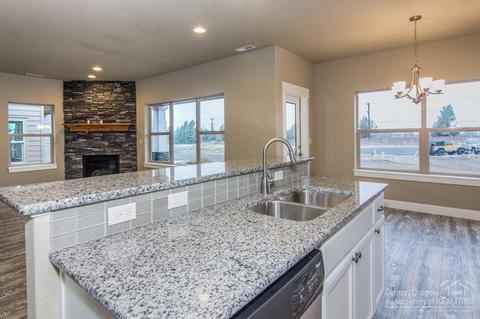 21335 NE Brooklyn Pl, Bend, OR 97701 photo 13