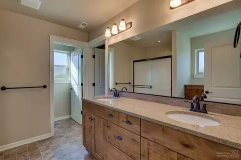 61034 Ambassador Dr, Bend, OR 97702 photo 12