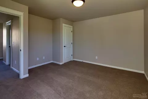 61034 Ambassador Dr, Bend, OR 97702 photo 14