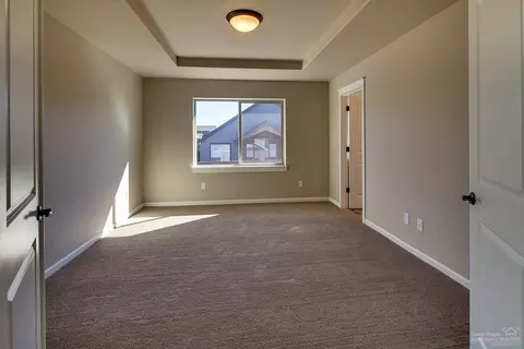 61034 Ambassador Dr, Bend, OR 97702 photo 11