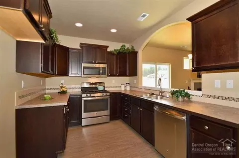 62848 NE Nolan St, Bend, OR 97701 photo 12