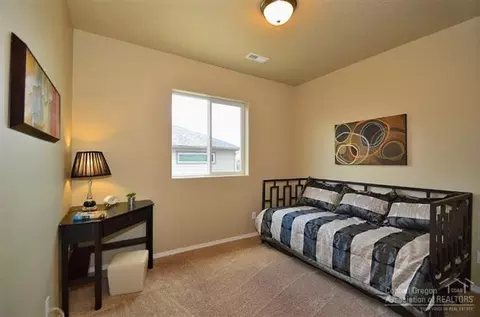 62848 NE Nolan St, Bend, OR 97701 photo 16