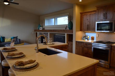 2600 NW Boulder Ridge Loop, Bend, OR 97703 photo 4