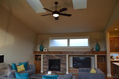 2600 NW Boulder Ridge Loop, Bend, OR 97703 photo 3