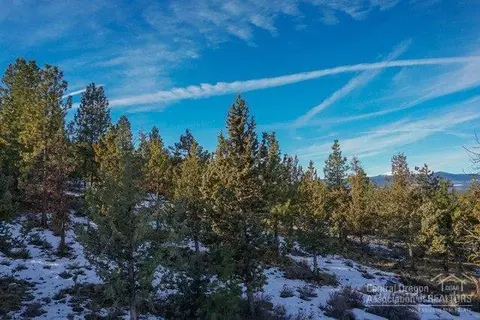 3387 NW Starview Dr, Bend, OR 97703 photo 5