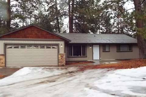 19245 Baker Rd, Bend, OR 97702 photo 1