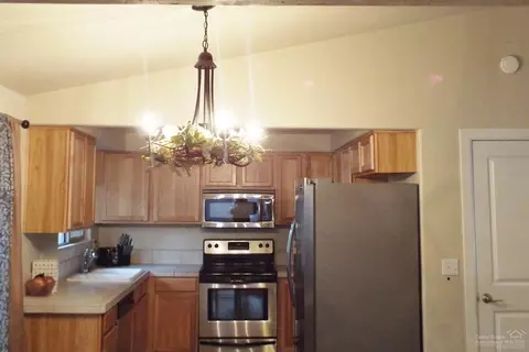 19245 Baker Rd, Bend, OR 97702 photo 5