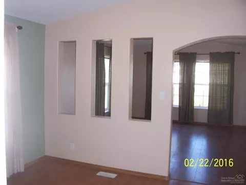 519 E Viewpoint Dr, Culver, OR 97734 photo 5
