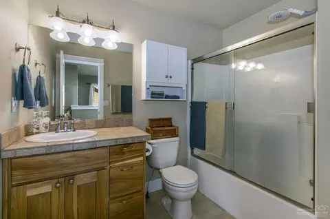 63447 Stacy Ln, Bend, OR 97701 photo 12