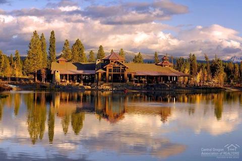 56241 Trailmere Cir, Bend, OR 97707 photo 9