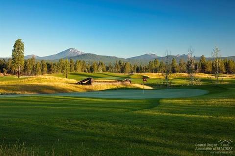 56241 Trailmere Cir, Bend, OR 97707 photo 8