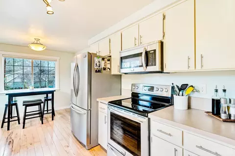 1211 NW Baltimore Ave, Bend, OR 97703 photo 7