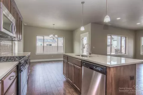3004 NE Flagstone Ave, Bend, OR 97701 photo 13