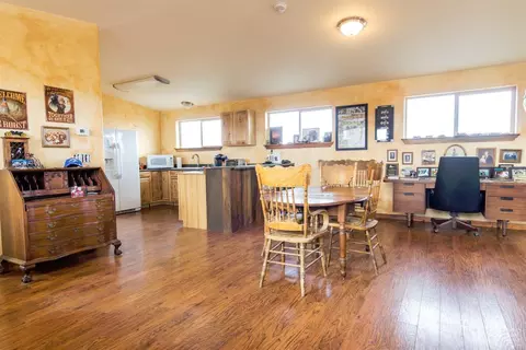 24029 Dodds, Bend, OR 97701 photo 18