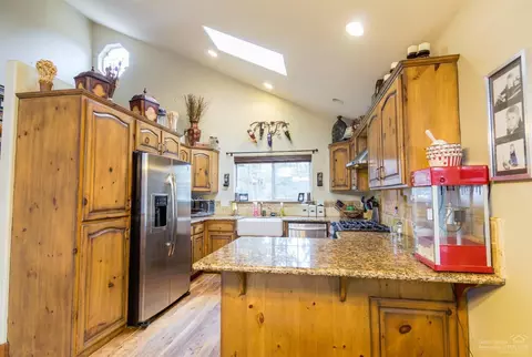 24029 Dodds, Bend, OR 97701 photo 8