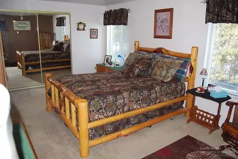 53970 Pine Grv, La Pine, OR 97739 photo 3