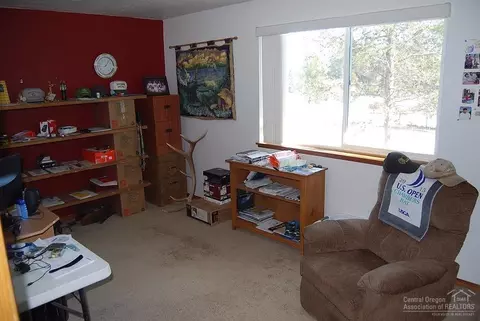 53970 Pine Grv, La Pine, OR 97739 photo 6