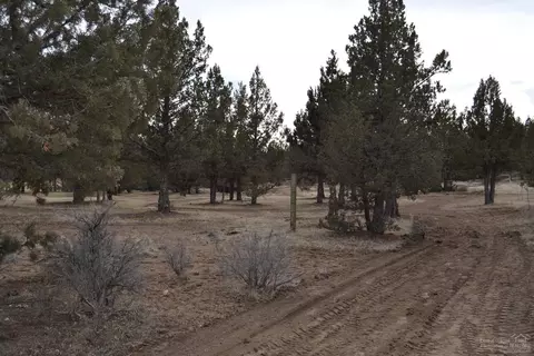 22085 Neff, Bend, OR 97701 photo 4