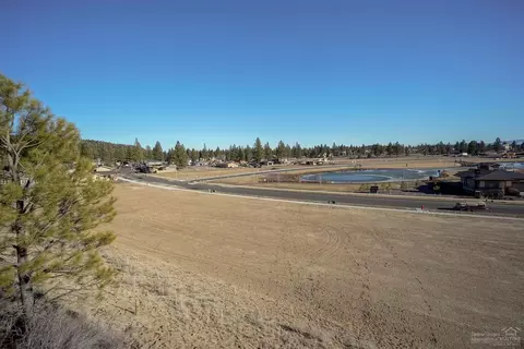 2784 NW Shields Dr, Bend, OR 97703 photo 11