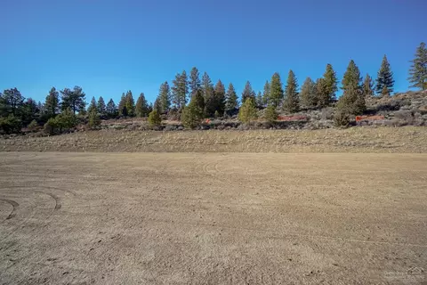 2784 NW Shields Dr, Bend, OR 97703 photo 6