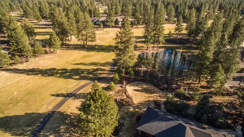 60360 Sunset View Dr, Bend, OR 97702 photo 24