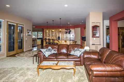 60360 Sunset View Dr, Bend, OR 97702 photo 6
