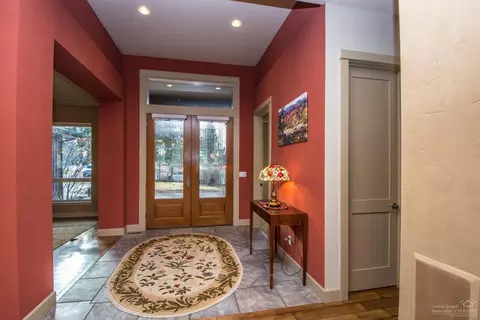 60360 Sunset View Dr, Bend, OR 97702 photo 3