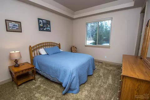 60360 Sunset View Dr, Bend, OR 97702 photo 18