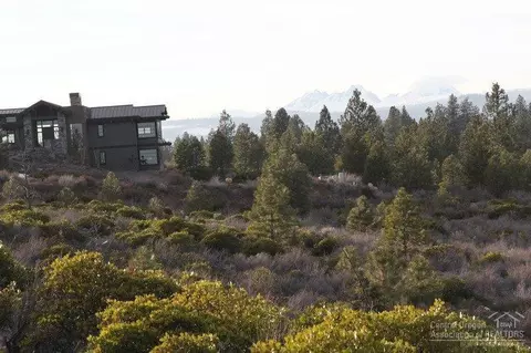 61482 Hawk Ct, Bend, OR 97702 photo 8