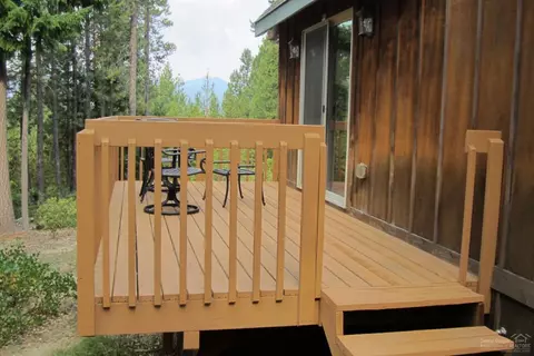 140902 Red Cone Dr, Crescent Lake, OR 97733 photo 3