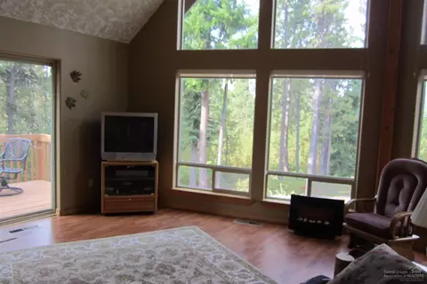 140902 Red Cone Dr, Crescent Lake, OR 97733 photo 8