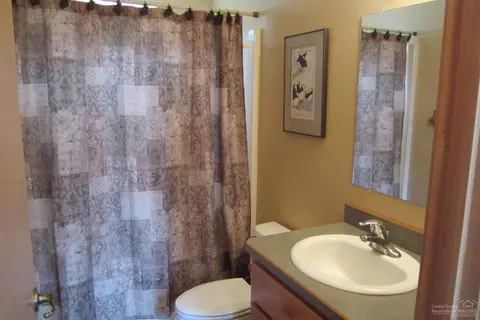140902 Red Cone Dr, Crescent Lake, OR 97733 photo 18