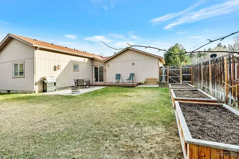 1760 NE Mark Ct, Bend, OR 97701 photo 23