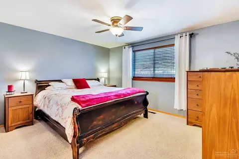 1760 NE Mark Ct, Bend, OR 97701 photo 18