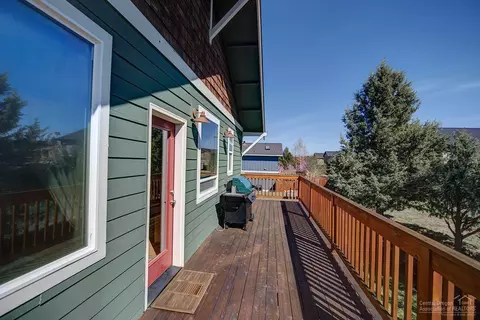 2883 NE Marea Dr, Bend, OR 97701 photo 5