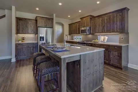 61036 Stari Most Loop, Bend, OR 97702 photo 10