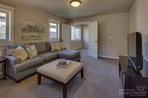 61036 Stari Most Loop, Bend, OR 97702 photo 18