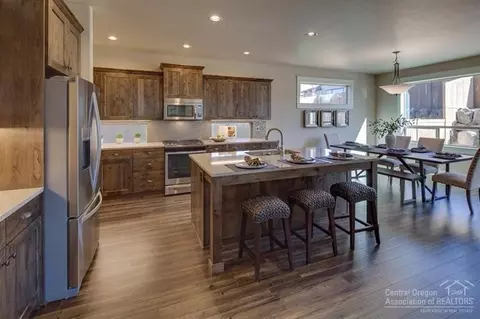 61036 Stari Most Loop, Bend, OR 97702 photo 9