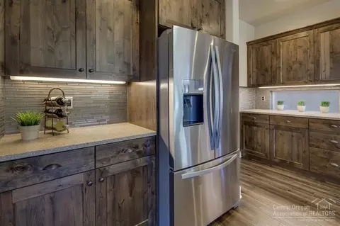 61036 Stari Most Loop, Bend, OR 97702 photo 11