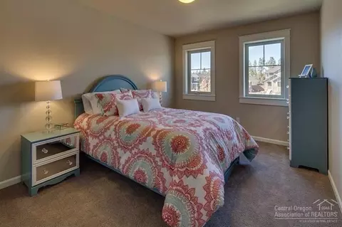 61036 Stari Most Loop, Bend, OR 97702 photo 17