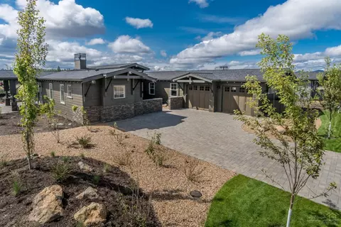 19307 Alianna Loop, Bend, OR 97702 photo 18