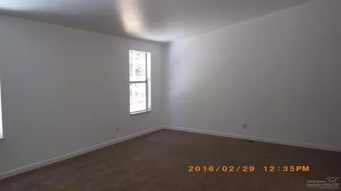 16500 Sprague Loop, La Pine, OR 97739 photo 10