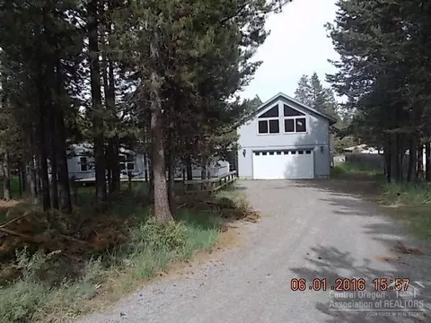 16500 Sprague Loop, La Pine, OR 97739 photo 1
